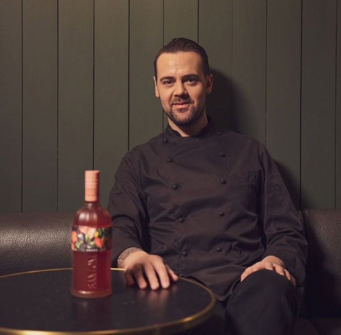 Simone Bar Simone Caporale's Sips and Boadas take over the Donovan Bar - CLASS